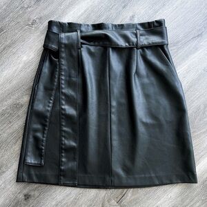 Banana Republic black leather mini skirt